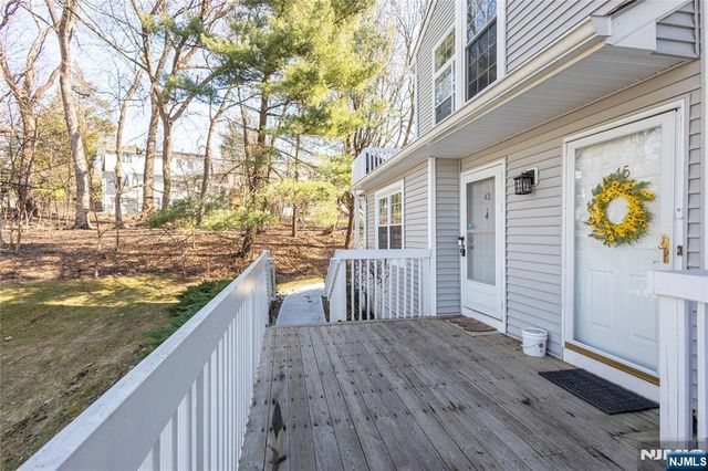 43 Eagles Notch Drive, Englewood, NJ 07631