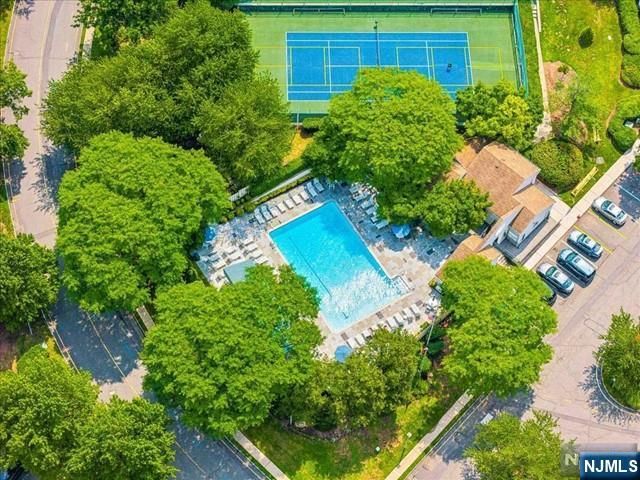 43 Eagles Notch Drive, Englewood, NJ 07631