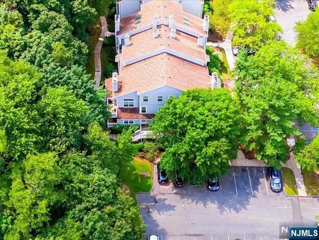 43 Eagles Notch Drive, Englewood, NJ 07631