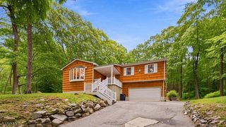 65 Otterhole Rd, West Milford Twp., NJ 07480