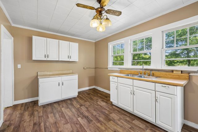109 Ostella Rd, Cornersville, TN 37047