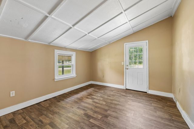 109 Ostella Rd, Cornersville, TN 37047