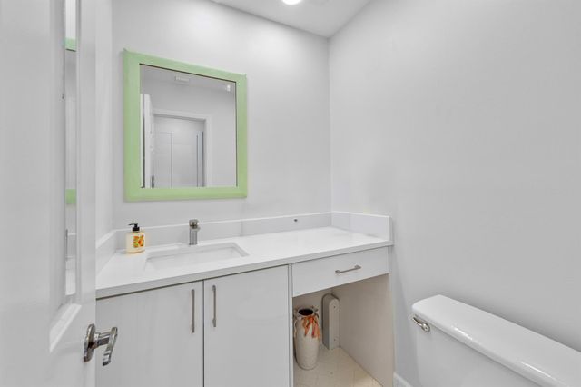 7460 La Paz Boulevard 304, Boca Raton, FL 33433