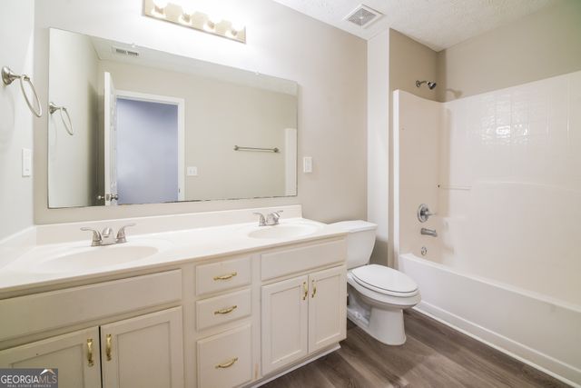 2077 Dartmoth Way, Villa Rica, GA 30180