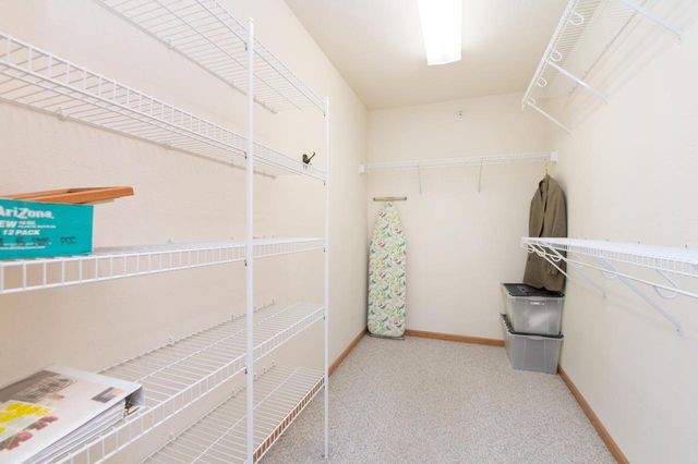 207 Oconomowoc PARKWAY, Oconomowoc, WI 53066