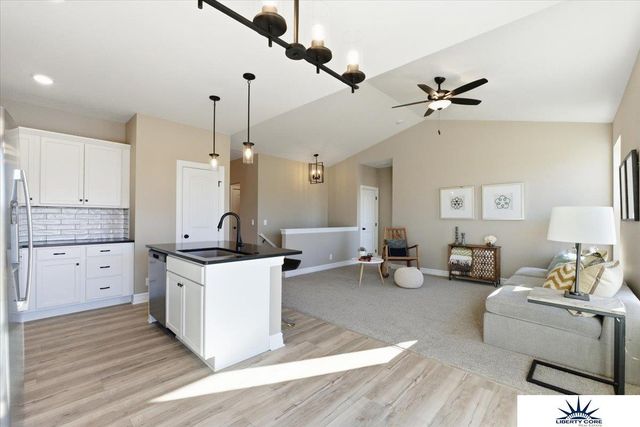 9710 N 167th Avenue Circle, Bennington, NE 68007