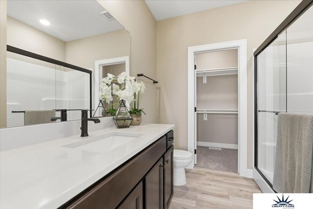 9710 N 167th Avenue Circle, Bennington, NE 68007