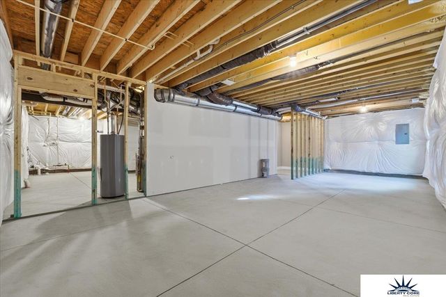 9710 N 167th Avenue Circle, Bennington, NE 68007