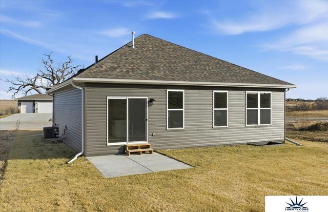 9710 N 167th Avenue Circle, Bennington, NE 68007