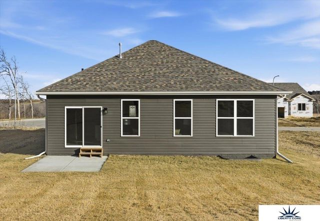 9710 N 167th Avenue Circle, Bennington, NE 68007