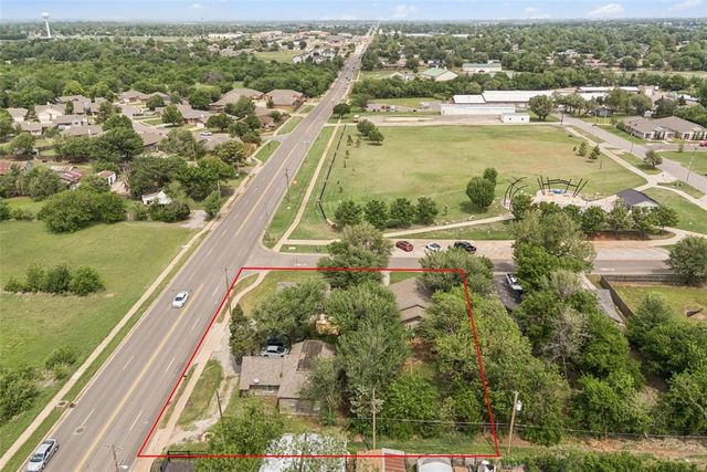 812 W Main Street, Edmond, OK 73003