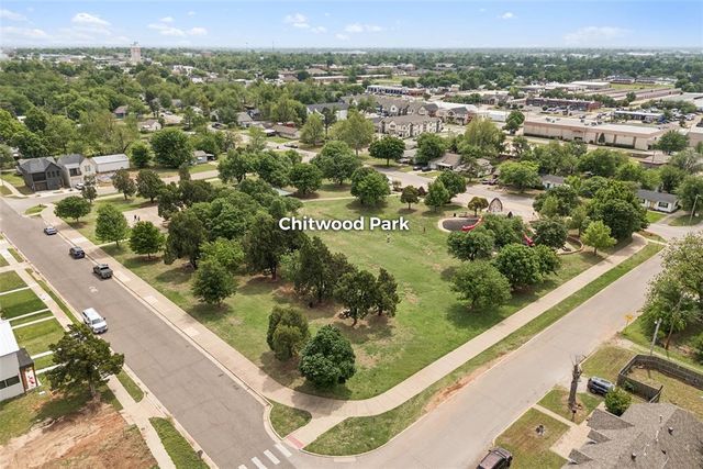 812 W Main Street, Edmond, OK 73003