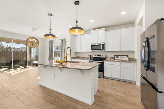 1400 NW 132ND CIRCLE, Newberry, FL 32669