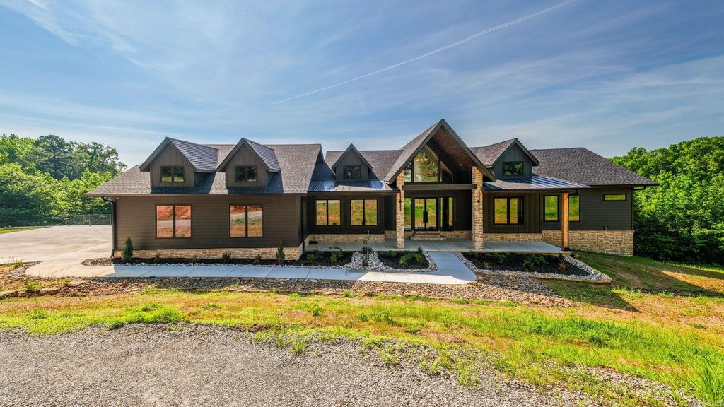 5001 Donnell Ridge Rd., Conway, AR 72034