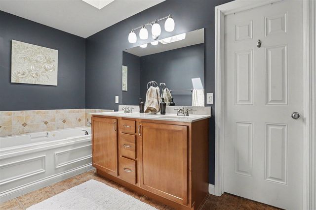1037 Chaucer Avenue, Portage, MI 49002