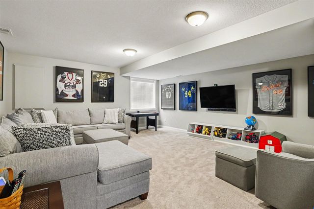 1037 Chaucer Avenue, Portage, MI 49002