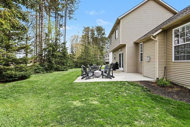 1037 Chaucer Avenue, Portage, MI 49002