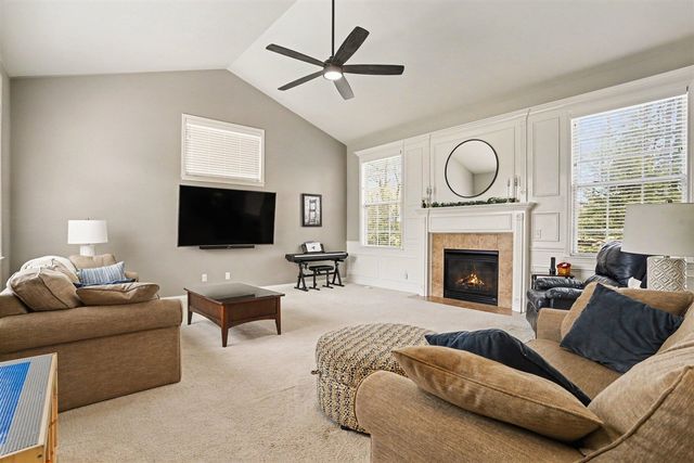 1037 Chaucer Avenue, Portage, MI 49002
