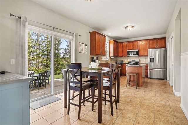 1037 Chaucer Avenue, Portage, MI 49002