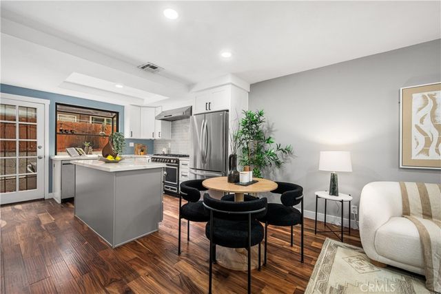 2061 Chatsworth 5, San Diego, CA 92107
