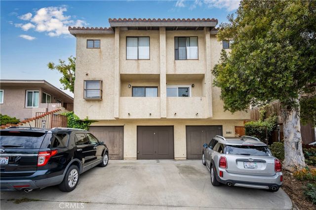 2061 Chatsworth 5, San Diego, CA 92107