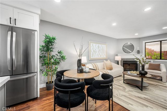 2061 Chatsworth 5, San Diego, CA 92107