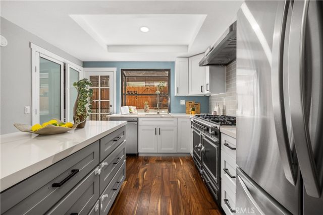 2061 Chatsworth 5, San Diego, CA 92107