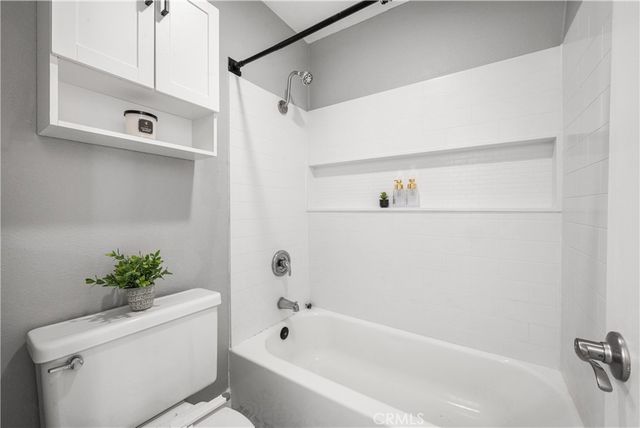 2061 Chatsworth 5, San Diego, CA 92107