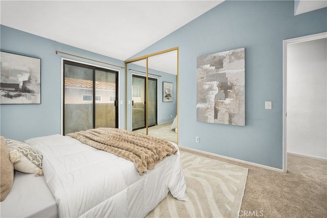 2061 Chatsworth 5, San Diego, CA 92107