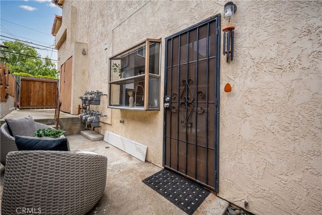 2061 Chatsworth 5, San Diego, CA 92107