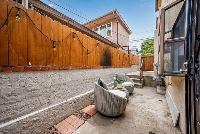 2061 Chatsworth 5, San Diego, CA 92107