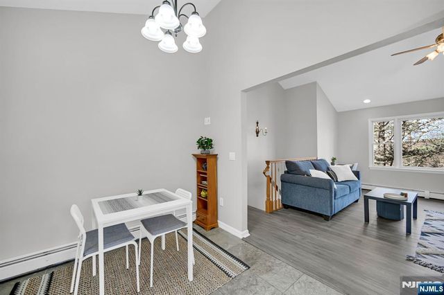 96 Papscoe Road, West Milford, NJ 07421