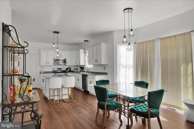 36 HAYDEN CIR, Reading, PA 19606