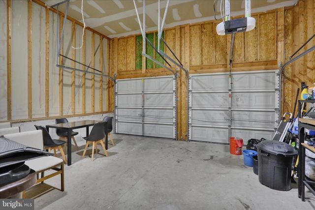 36 HAYDEN CIR, Reading, PA 19606