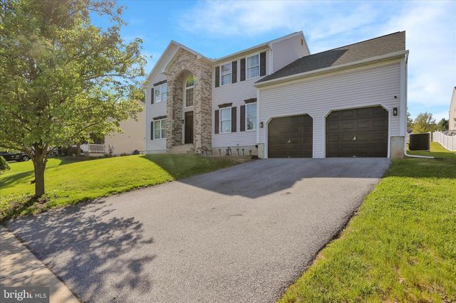 36 HAYDEN CIR, Reading, PA 19606
