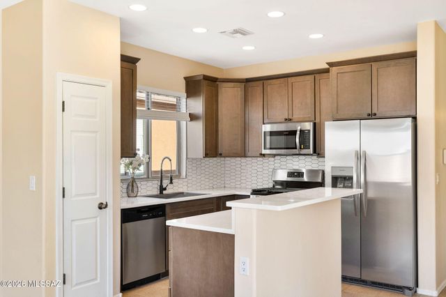 12076 W Makenna Lane, Marana, AZ 85653