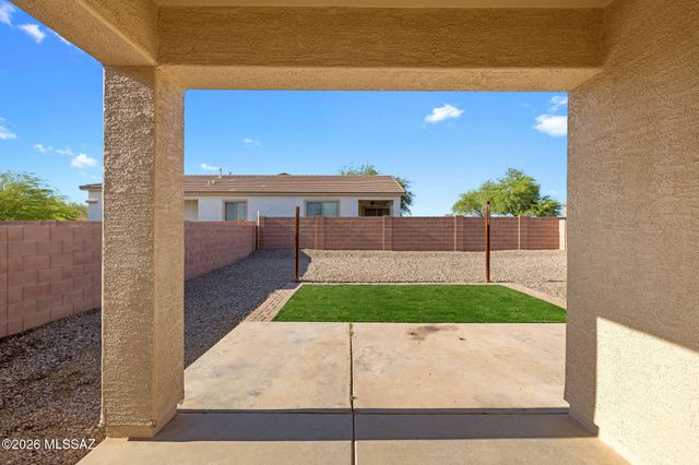 12076 W Makenna Lane, Marana, AZ 85653