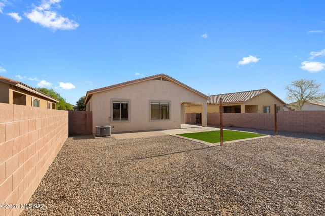 12076 W Makenna Lane, Marana, AZ 85653