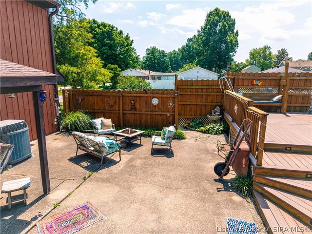 2329 Lombardy Drive, Clarksville, IN 47129