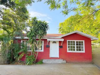 2327 Polk St, Hollywood, FL 33020
