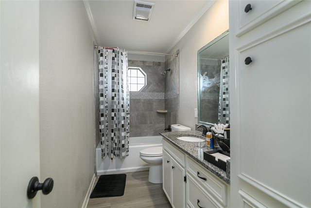 1055 Woodshire Circle, Shreveport, LA 71107