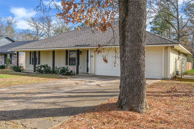 1055 Woodshire Circle, Shreveport, LA 71107