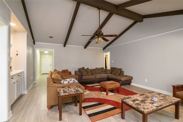 1055 Woodshire Circle, Shreveport, LA 71107