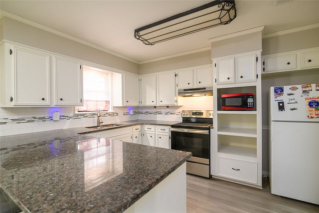 1055 Woodshire Circle, Shreveport, LA 71107