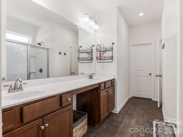 329 Crandon Road, Mount Holly, NC 28120