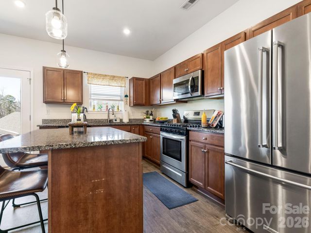 329 Crandon Road, Mount Holly, NC 28120