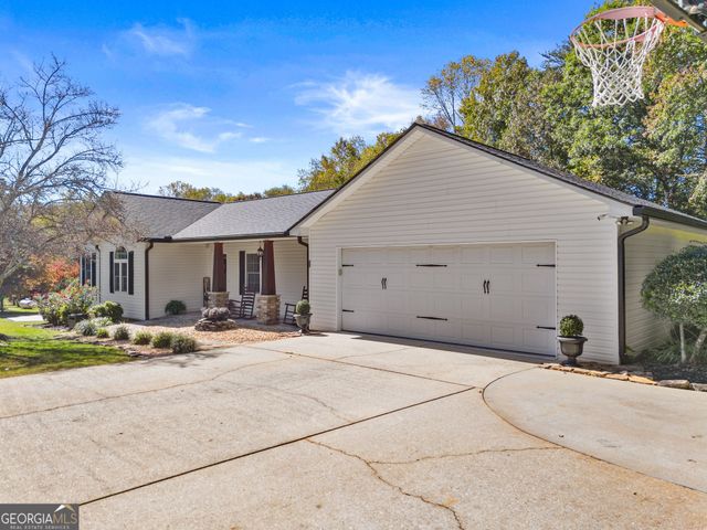 22 Laurel Park Drive, Cleveland, GA 30528