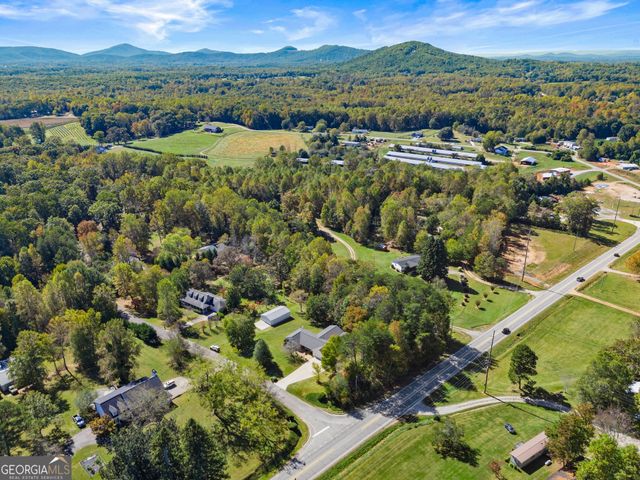 22 Laurel Park Drive, Cleveland, GA 30528