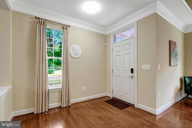 5815 FALLS GATE CT, Falls Church, VA 22041