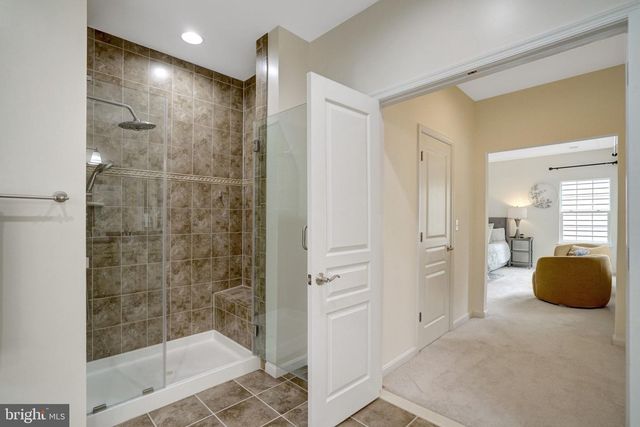 5815 FALLS GATE CT, Falls Church, VA 22041